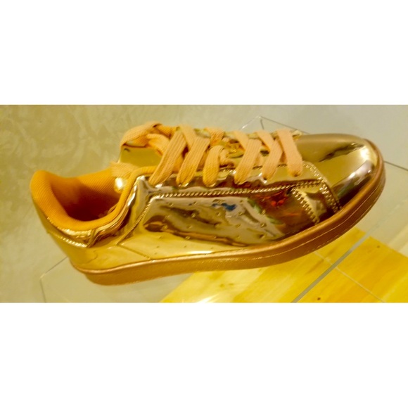 Ladies Gymshoe - Picture 4 of 4